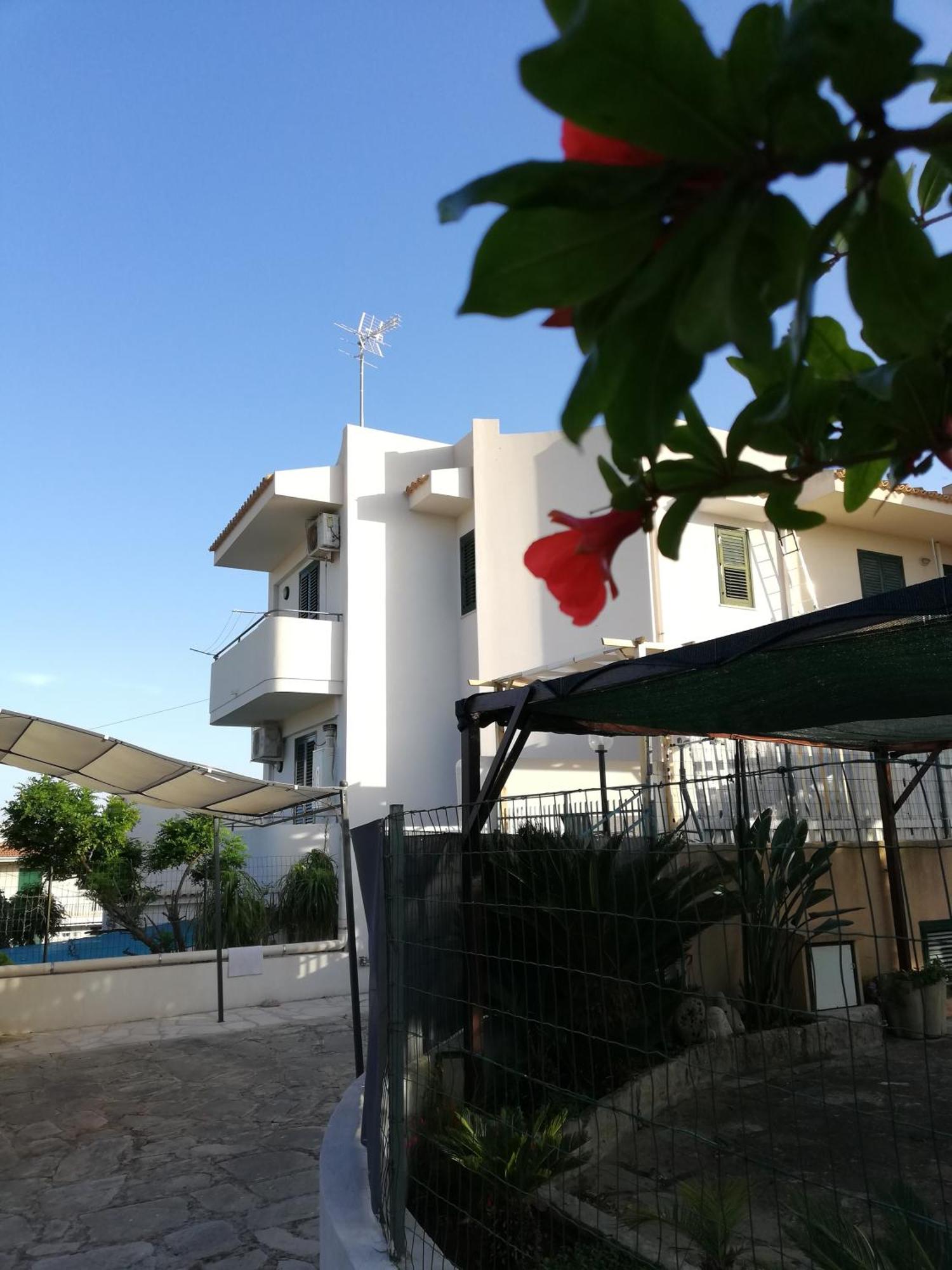 Villetta Rosa Blu Marina Di Modica Exteriör bild